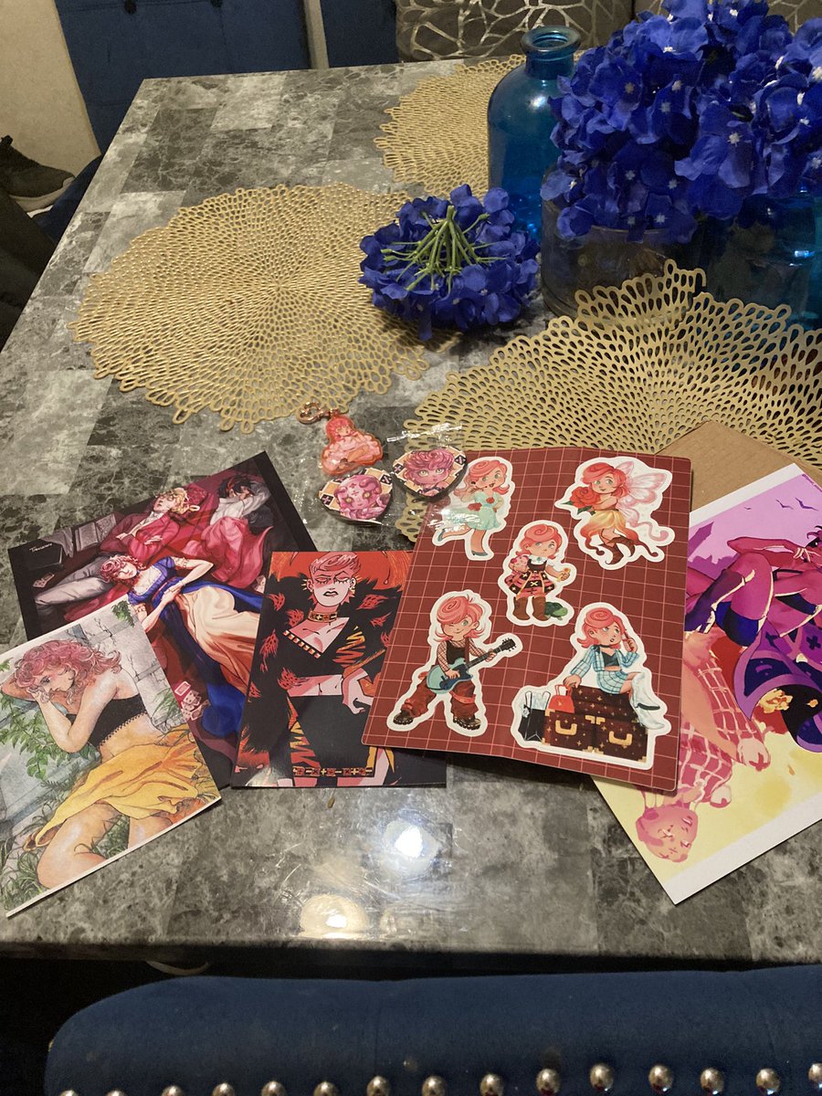 Got the goods <a href="/trishuna_zine/">Diamante Rosa: the Trish Una zine!</a>