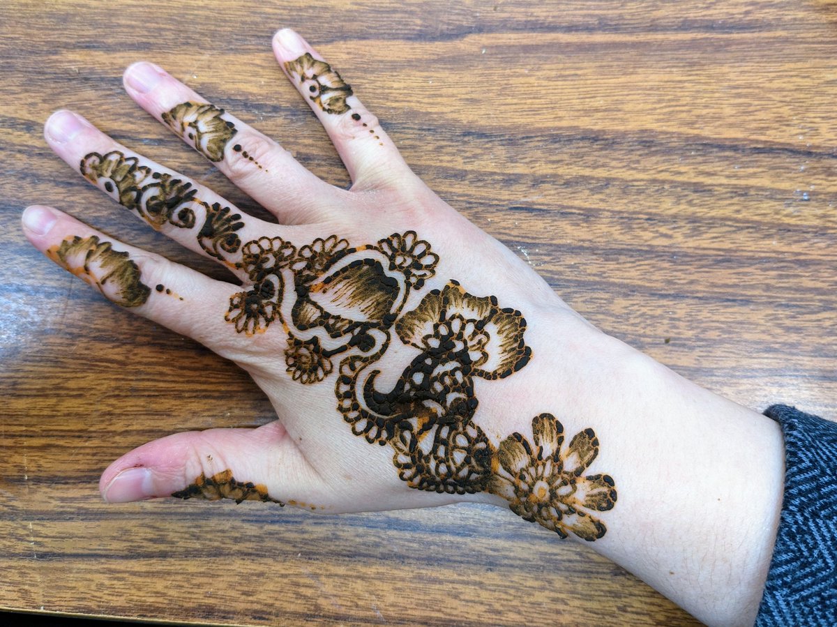 Sarah St.John (@art_by_ssj) on Twitter photo I love my beautiful henna design by one of our <a href="/WestburyWHS/">Westbury High School</a> art students in celebration of World Languages Week! I love my beautiful henna design by one of our <a href="/WestburyWHS/">Westbury High School</a> art students in celebration of World Languages Week!