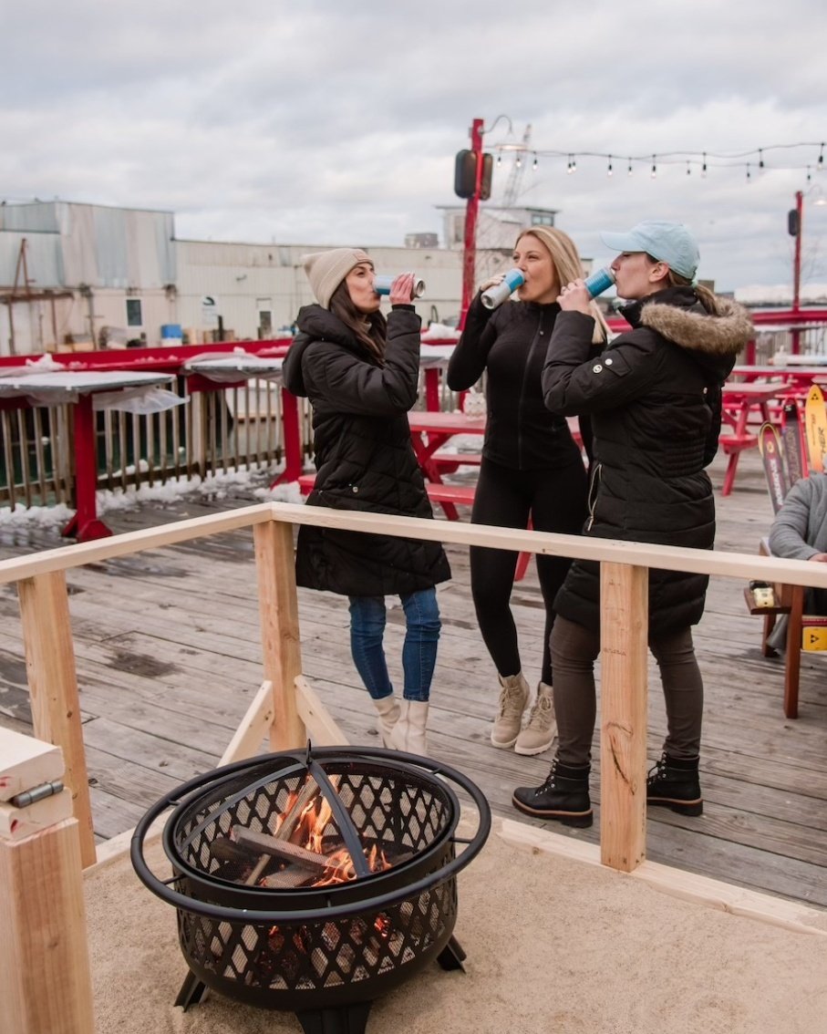 PortlandOldport's tweet photo. The lodge is open! @theporthole is excited to debut The Porthole Lodge. 🔥

Join them for warmth on the wharf with ski lodge themes, fire pits, and specials. The epic aprés winter celebration only gets better with live music throughout the month of March. 🤘

📸: The Porthole https://t.co/CJD8IlN65i