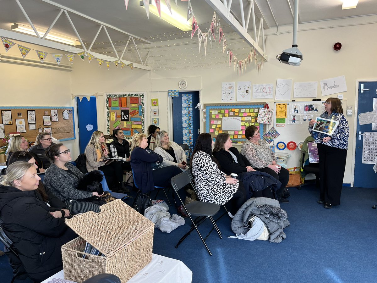 LlanmartinPrim's tweet photo. Our TAs were enthused by the word activities Catherine @EAS_LLCEnglish shared with them during our training day today! It’s always a pleasure to work alongside Catherine #clusterworking https://t.co/bSpUQjaem0