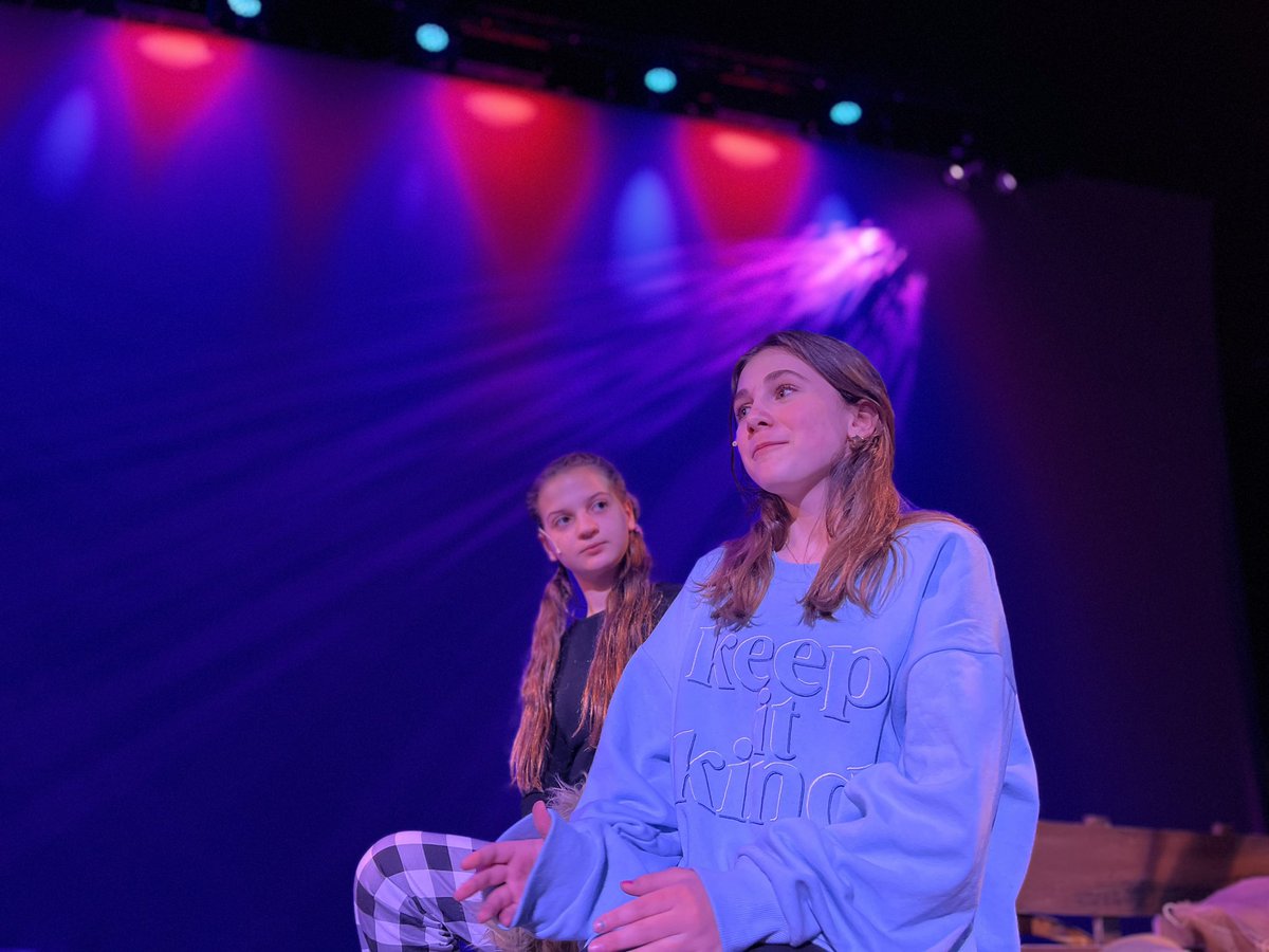 Amy Clark tweet media