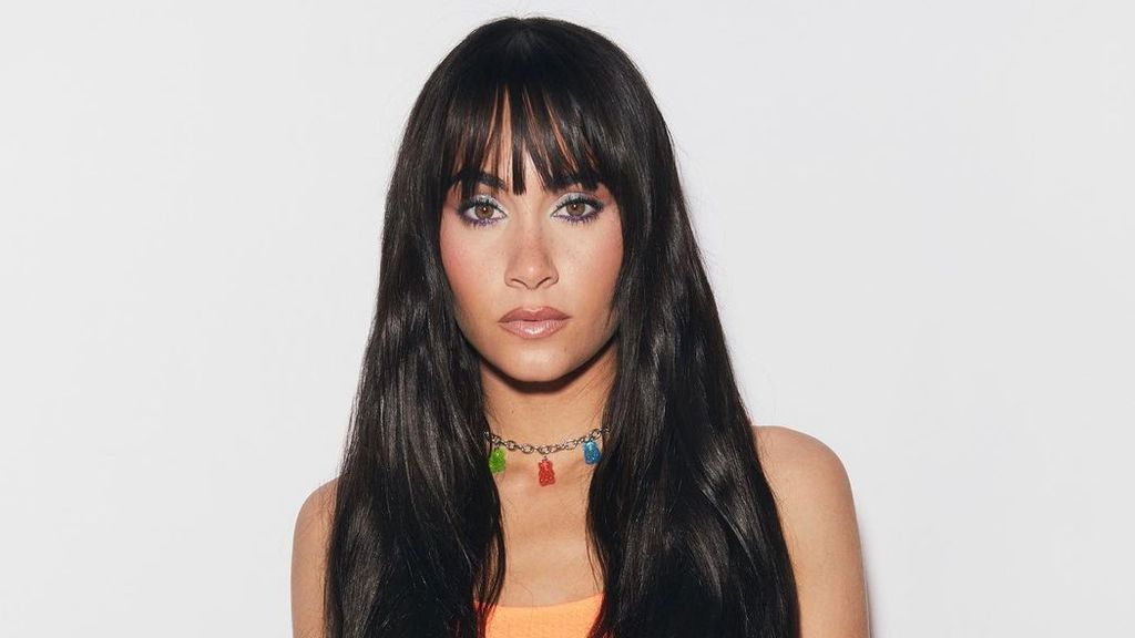 Formula_Music's tweet photo. ¡DIFÍCIL!
¿Con cuál de estas dos jóvenes talentos te quedas?
🔃 KENIA OS 
❤️ AITANA https://t.co/Gv55bzgomt