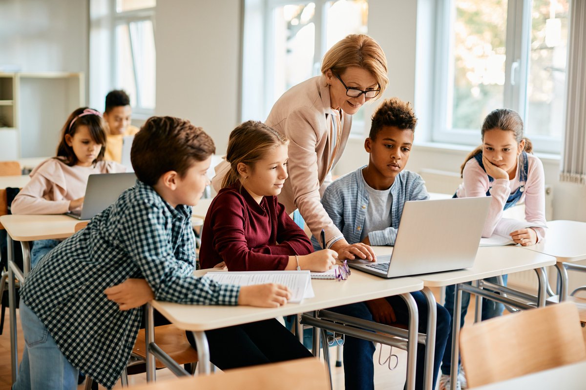 BAM Education Radio Network (@bamradionetwork) on Twitter photo How Exploring AI With Students Can Reduce Stress and Open New Possibilities with <a href="/ISTEofficial/">ISTE</a> <a href="/mrhooker/">Carl Hooker</a> <a href="/Rdene915/">Dr. RACHELLE DENÉ POTH |ThriveinEDU #AI #AIinEDU</a> <a href="/jonHarper70bd/">Jon Harper</a> <a href="/shellthief/">Valerie Witte</a> <a href="/hyphenatic/">Emily Reed</a> <a href="/bamradionetwork/">BAM Education Radio Network</a> bamradionetwork.com/track/how-expl… #edchat #edtech #chatGPT How Exploring AI With Students Can Reduce Stress and Open New Possibilities with <a href="/ISTEofficial/">ISTE</a> <a href="/mrhooker/">Carl Hooker</a> <a href="/Rdene915/">Dr. RACHELLE DENÉ POTH |ThriveinEDU #AI #AIinEDU</a> <a href="/jonHarper70bd/">Jon Harper</a> <a href="/shellthief/">Valerie Witte</a> <a href="/hyphenatic/">Emily Reed</a> <a href="/bamradionetwork/">BAM Education Radio Network</a> bamradionetwork.com/track/how-expl… #edchat #edtech #chatGPT