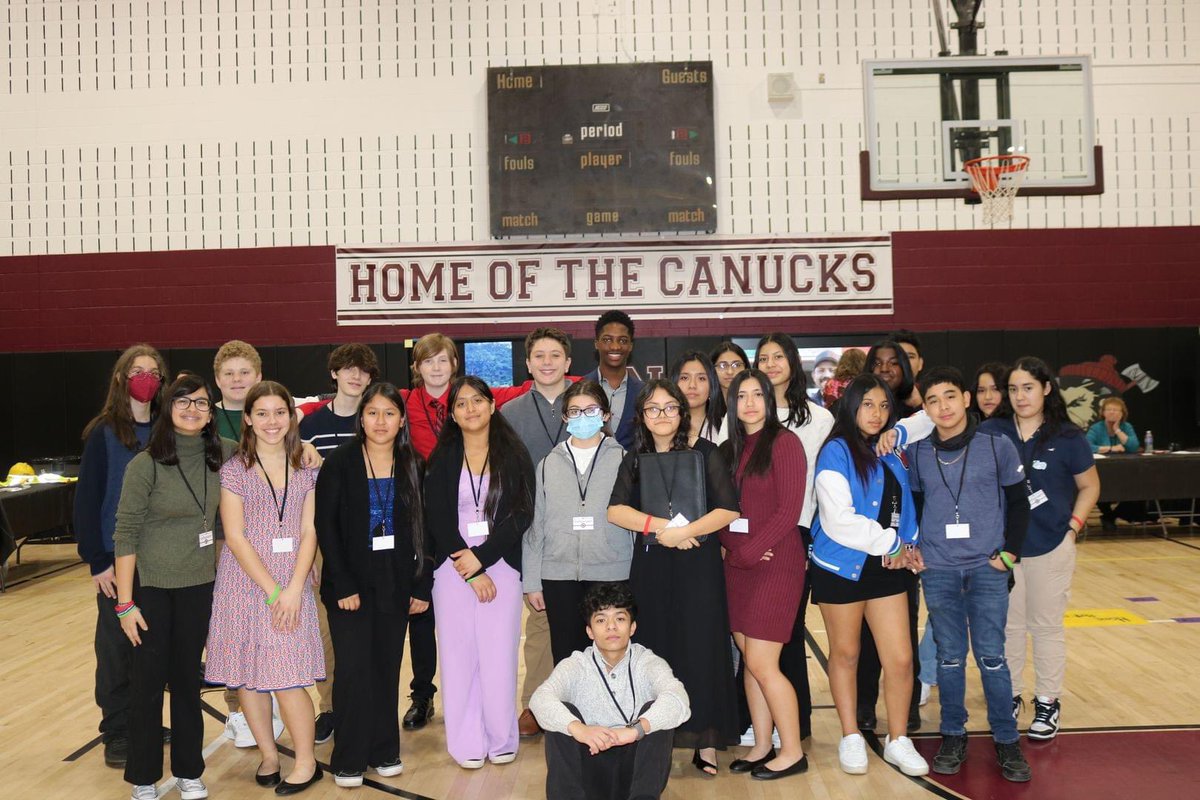 NPSD_MS's tweet photo. This past Friday, we held our 2023 Career Fair. Students were able to speak to professionals  from many different fields. Many of these professionals being former NPMS students. More photos available on our website. https://t.co/UWWHArP6Kt