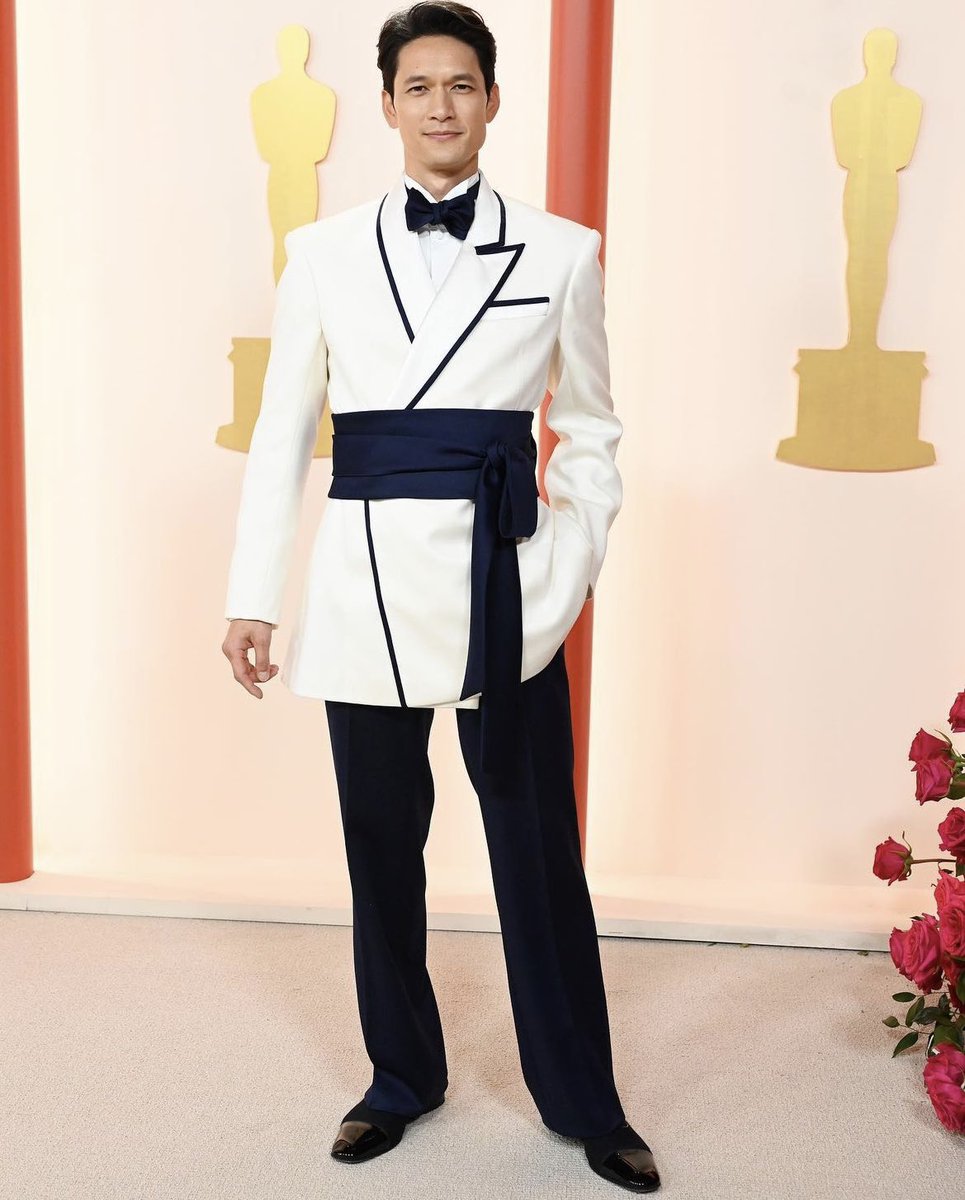officialmegbzk's tweet photo. 1/6- 
Central Americans at the 95th Oscars 🏆✨💙

Chinese-Costa Rican-American actor, Harry Shum Jr. 🇨🇷x🇭🇰🇨🇳was present during the ceremony as his film, Everything Everywhere All at Once earned 11 nominations &amp; won 7 awards including, Best Picture https://t.co/Rz9yRHVWiv