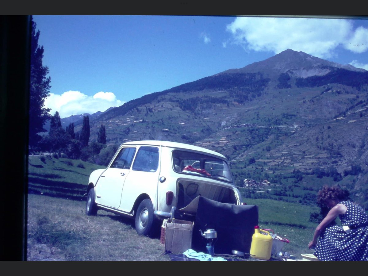 alanmans's tweet photo. @cyclingalps this is a question from over on a morzine facebook group, somewhere in the alps maybe Switzerland. What’s the mountain. https://t.co/2vFiAbCsPb