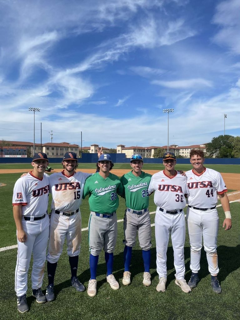 TC_Leopards's tweet image. One heck of a group right here!
 
#TCalumni