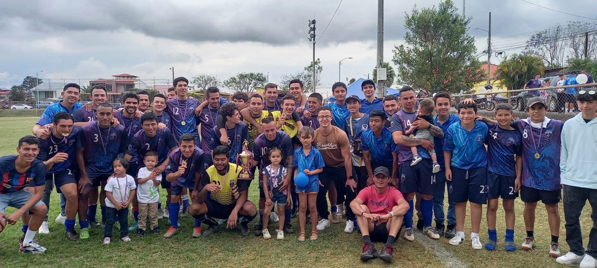 El que es campeón celebra como quiere