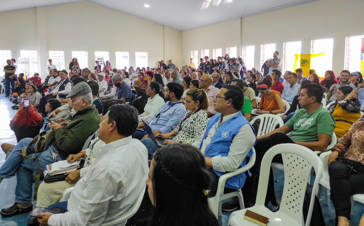MisionONUCol's tweet image. En #Armenia, acompañamos Audiencia Pública Territorial de Paz del Eje Cafetero de la @ComisiondePaz del @SenadoGovCo. Autoridades locales y organizaciones sociales abordaron agenda regional y la participación en la construcción de la región de paz #EjeCafetero.