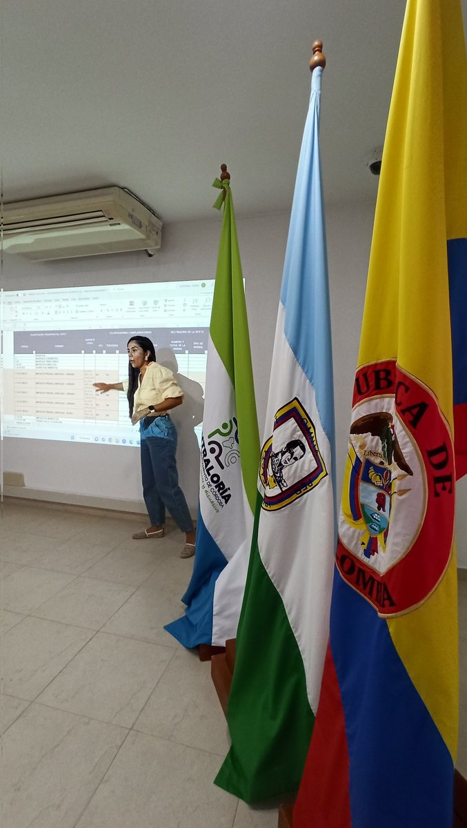 Contraloria_Cba's tweet photo. Enfocados en temas del nuevo catálogo presupuestal y su normativa vigente, incluidos en el plan anual de capacitaciones de la entidad.

2/2 https://t.co/ofUJeORRI1