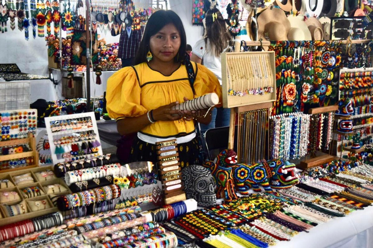 GdlTiempo's tweet photo. #FERIA
Regresa #FestPo Oficial De Pueblos Originarios al centro de #Guadalajara en la #PlazaFundadores.
Hasta el 19 de marzo.
#EntradaGratuita https://t.co/5y6PXjNXCn