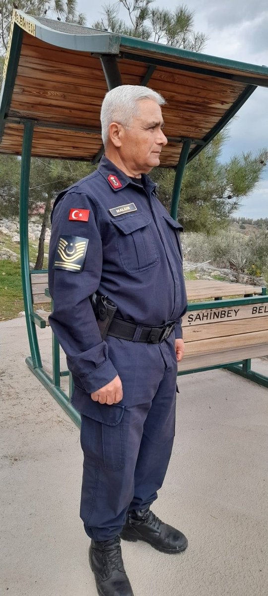 stpl27's tweet photo. #OylarTazminata Depremde kızını damadını torununu kaybeden, ama görev şuurunu kaybetmeyen,İlçe J.Komutanı Astsubaya tazminat hak değil mi?Biraz Vicdan sahibi olan herkes anlar..
@RTErdogan
@NureddinNebati
@suleymansoylu
@tcsavunma
@mustafaelitas
@fuatoktay
@AhmetAYDIN_02 https://t.co/ZkCBjPfdmJ