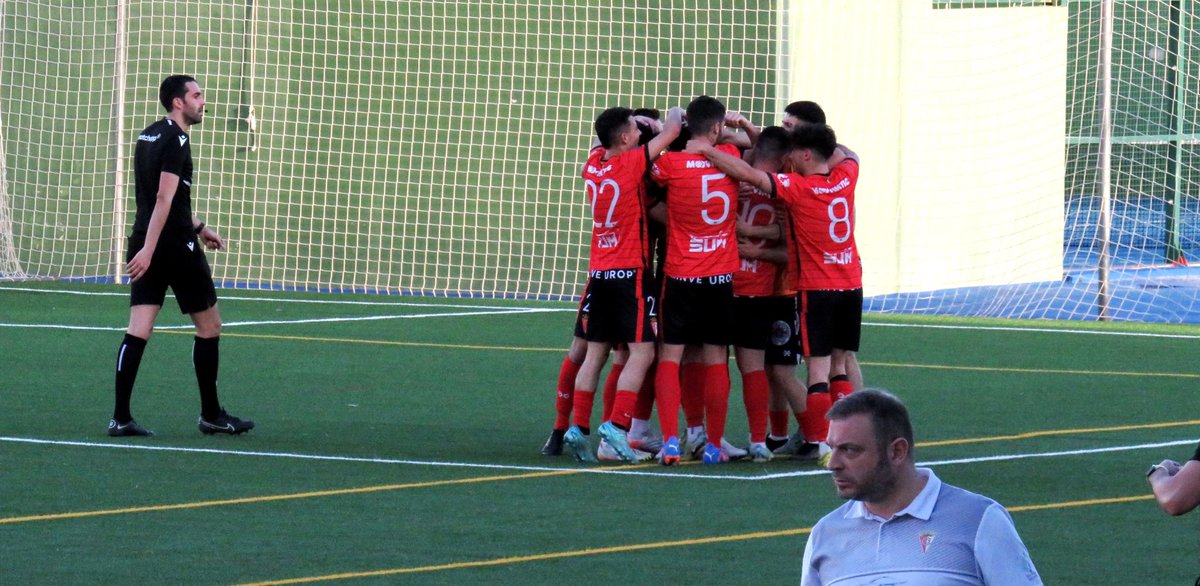 CDEgabrense1924's tweet photo. 🏟️🔝🍍 Make it happen
#SigamosCreciendoJuntos❤️🖤 https://t.co/UeQFxy6Rfp