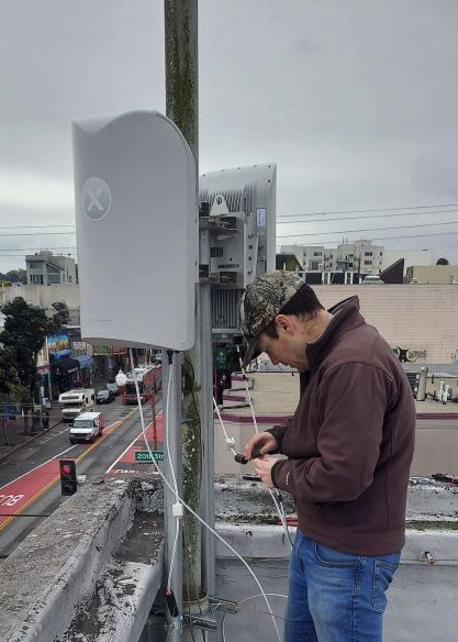 XNET_Mobile's tweet photo. #XNET_Mobile is taking bold steps to proactively deploy cellular radio clusters alongside our partners, in areas where operators need it the most. We don't mind getting our hands dirty 🌧️ or ☀️ any day of the week, because The CU$TOMER$👑 are waiting! 👉https://t.co/DMWPGmI1CA https://t.co/SkCDw636fy