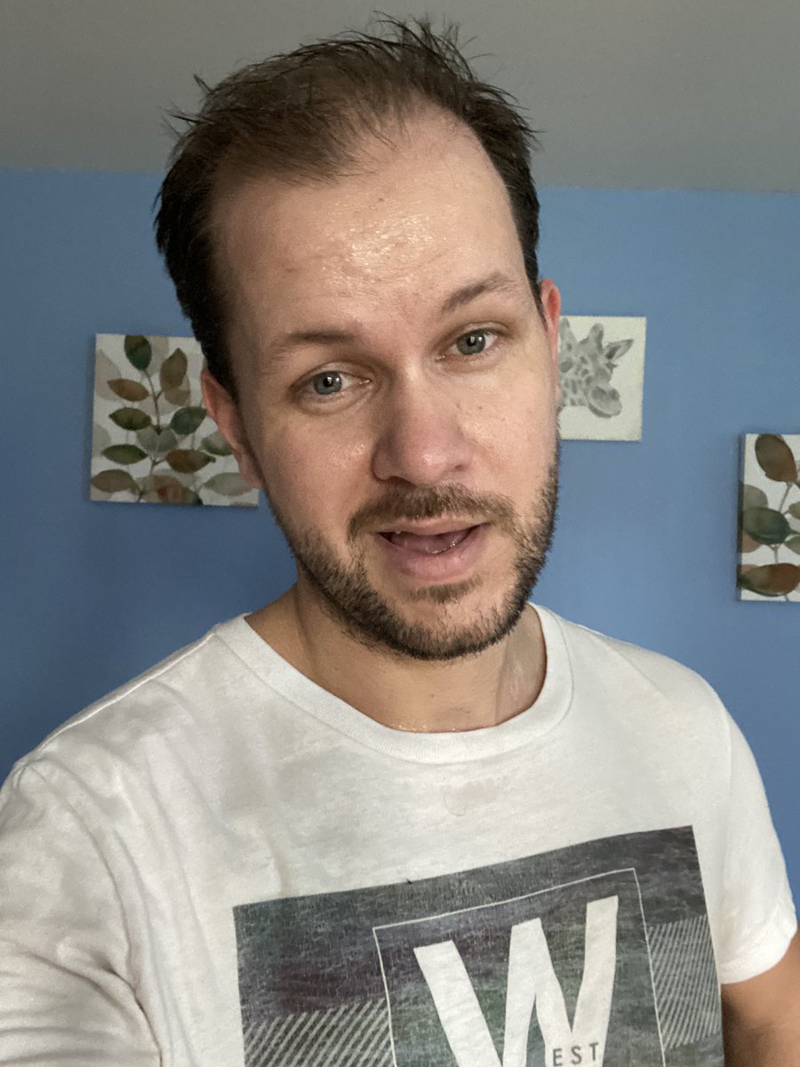 Sameb271's tweet photo. Got them Monday sweats https://t.co/b3rHiIxwjC