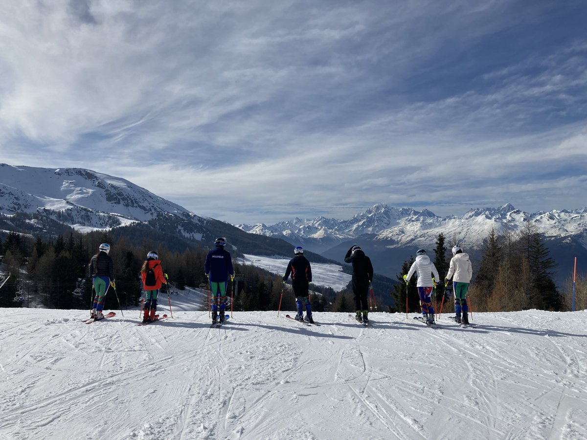 SkiTeam tweet media