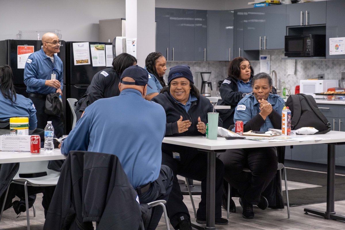 cincinnatimetro's tweet photo. We kicked off Transit Employee Appreciation Week by celebrating everyone at our Access facility with a catered lunch! These individuals are invaluable to our Access service and we can't thank them enough for their hard work. #ThanksMetro https://t.co/ggIrVXXdBP