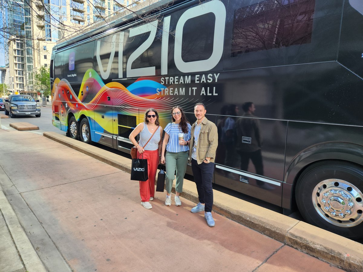 VIZIO's tweet photo. The #VIZIOBus rolled through @BrandInnovators' #BISummit in Austin, Texas this weekend! ๐โ๏ธ
Thanks to our friends from @NBCUniversal, @JNJNews, and #SXSW for coming by. https://t.co/BSXZWGwvvI