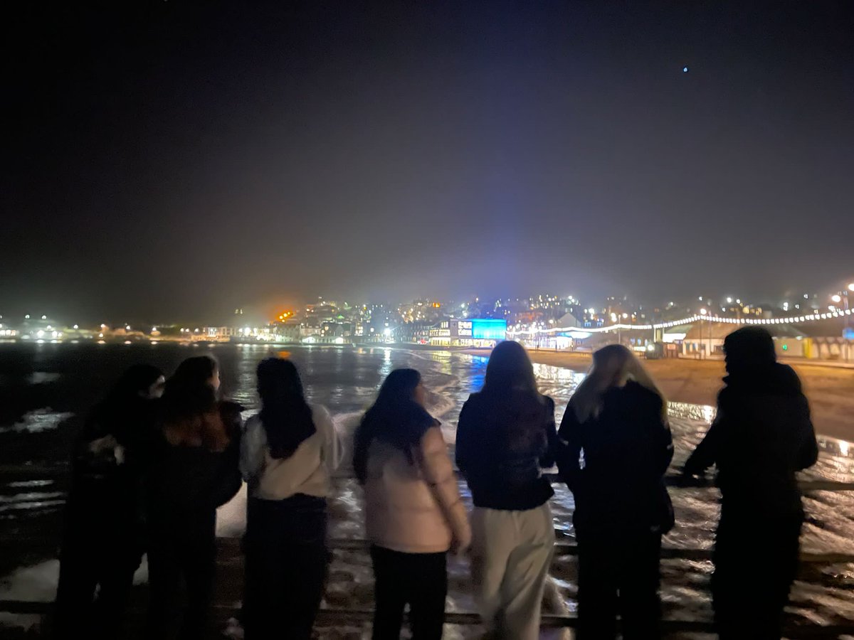 BWSixth's tweet photo. And the work is done, until tomorrow… #seaside #nightlights #residentialtrip #geography #learnthroughexperience https://t.co/fGJMw4CTE6
