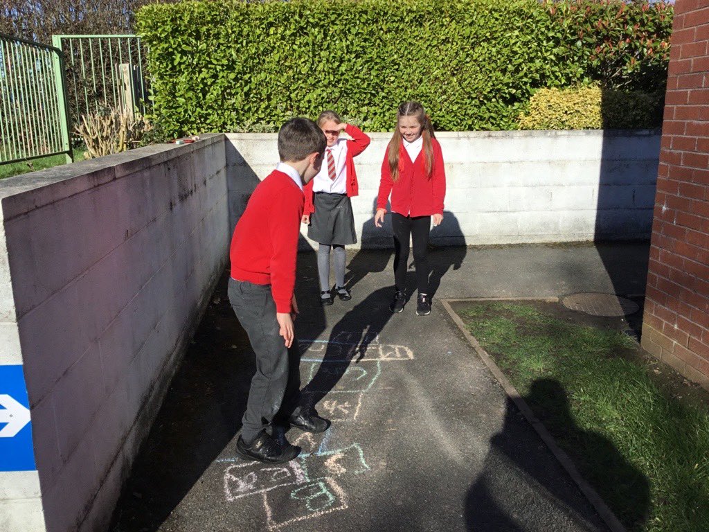 StAnnesKnowsley's tweet photo. Year 4/3 working on their vocabulary for their Geography work on ‘Earthquakes and Volcanoes’ #sacpskgeography https://t.co/NiyONhECSc
