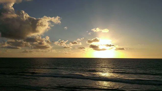 NancysPoint's tweet image. 4 things to avoid saying &amp;amp; things to possibly say instead to someone who&apos;s grieving or dealing with #cancer. 1) Avoid &apos;at least&apos; statements. Yeah, all of them. 👉nancyspoint.com/four-things-no…👈#grief #cancerlanguage @AMJohnston1315