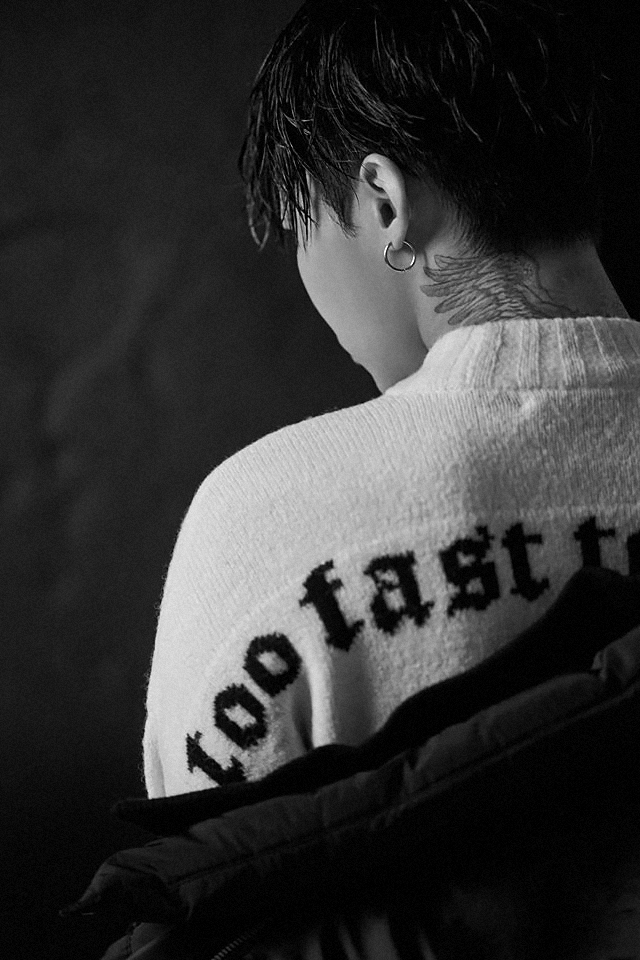 lhviiiviii's tweet photo. #GDtime • G-Dragon • GD • Kwon Jiyong 
지드래곤 • 지디 • 권지용 • 权志龙 @IBGDRGN

«too fast to live too young to die», 2016 https://t.co/XPqGNvuCbf