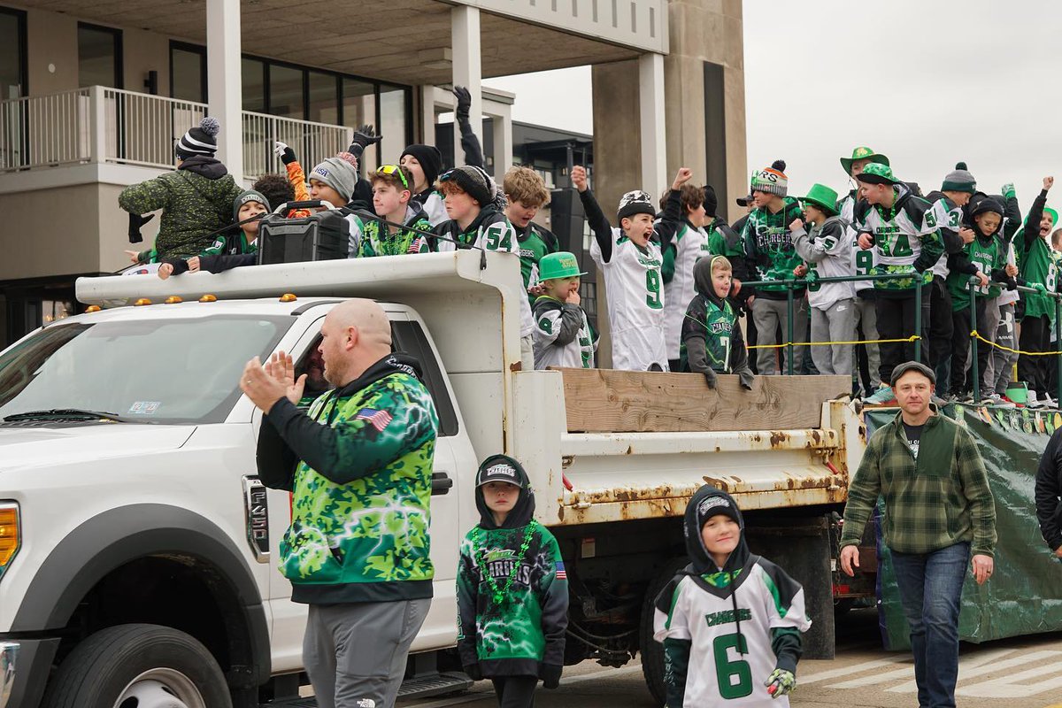 LampInc's tweet photo. CONGRATULATIONS!!!  Tri City Chargers Youth Football &amp; Cheer won 1st Place in the Children’s Category at the St. Patrick’s Parade! #StCharlesIL

Proud parents &amp; Lamp Inc team members of the youth involved in the team are Bob Arnolde (Superintendent) and Dan Fraas (Superintendent) https://t.co/lFdKJ9Dtvn