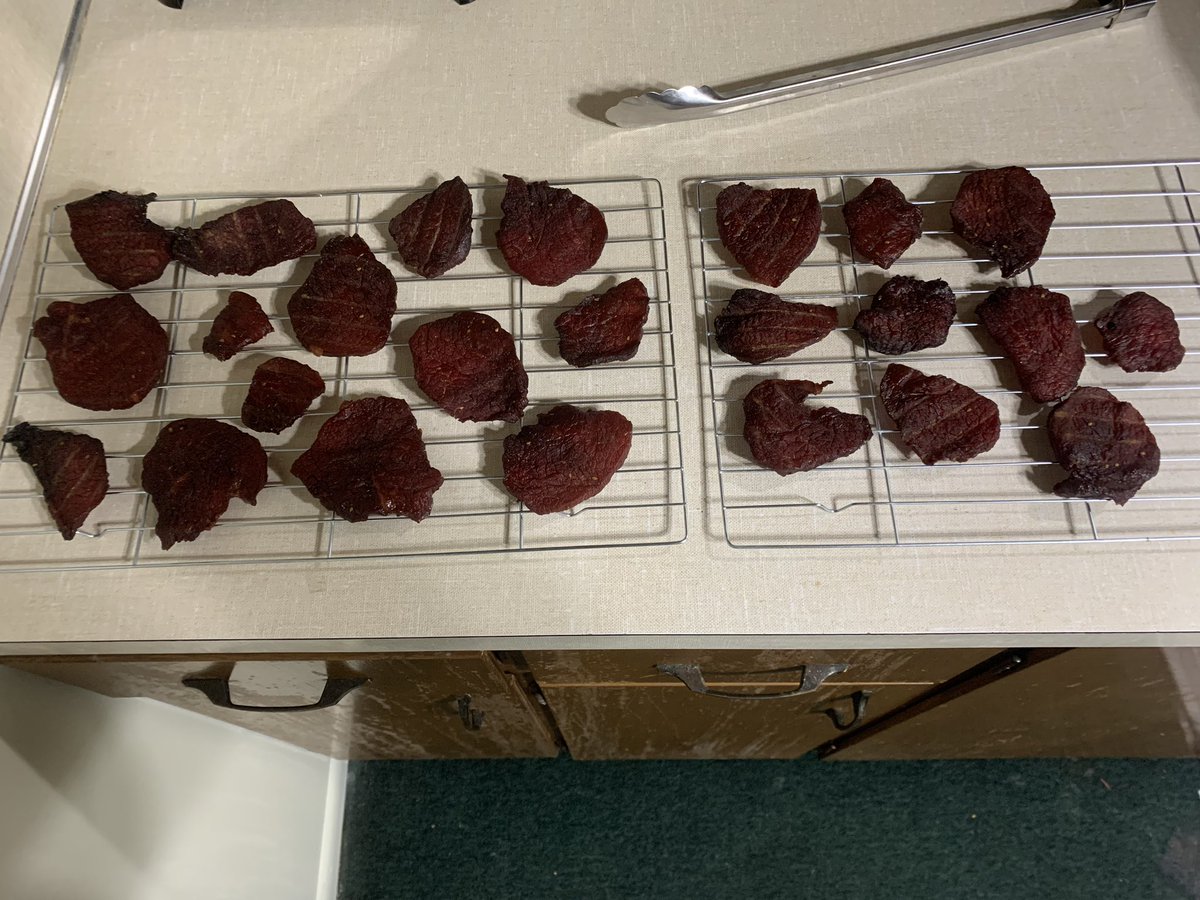 BlueDiggers's tweet photo. Home made beef jerky https://t.co/A0Ao7djiPh