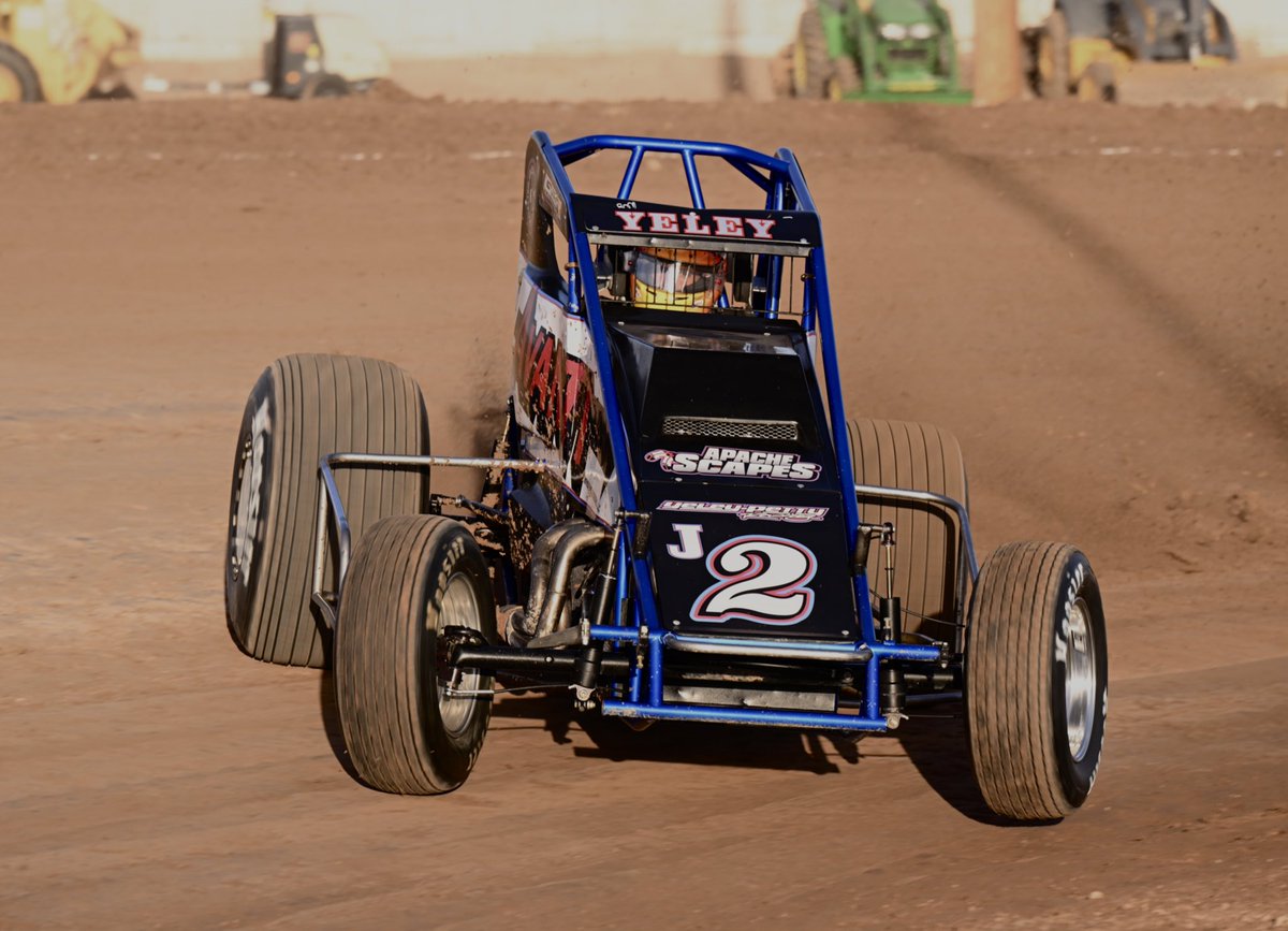 <a href="/jjyeley1/">🇺🇸JJ YELEY🇺🇸</a> JJ Yeley at the Mid Winter Fair race at Imperial Valley Raceway.
