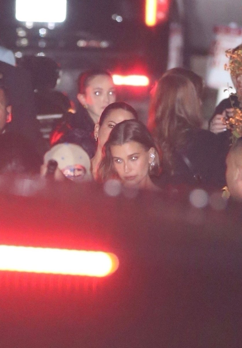 Hailey Baldwin Updates on Twitter: "Hailey and Justin Bieber attend