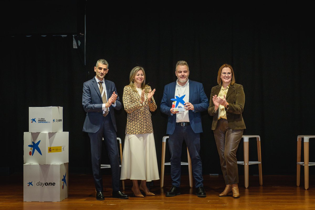PREMIOS EMPRENDE XXI MURCIA 2023 <a href="/caixabank/">CaixaBank</a> 
Enhorabuena <a href="/inbentus/">INBENTUS Medical Technology</a> por el galardón.

#dayone #scalingup