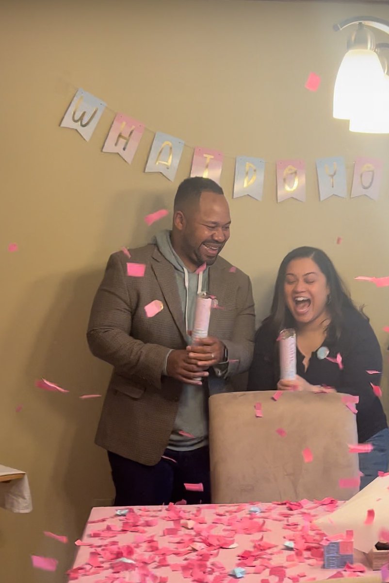 The secrets out… we’re expecting a blessing. ❤️👧🏽🎀 #babyonboard