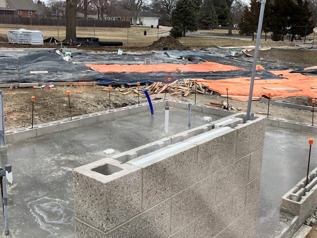 MissionKSPksRec's tweet photo. Mohawk Park is on schedule despite wild temp. fluctuations. ADA access points were buttoned up this week, progress on restrooms &amp; storage, retiring old drains, removing of fencing &amp; landscape prep. Next up: exterior walls, roofing &amp; striping the parking lot stalls. #missionparks https://t.co/G8tmjKBTNU