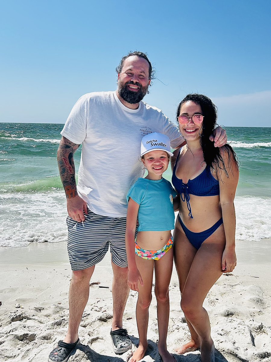 BammaJammin2550's tweet photo. Solid day as a father, with my favorite two people. Blessed. ❤️❤️💯‼️ https://t.co/cEsz6ZUnPp