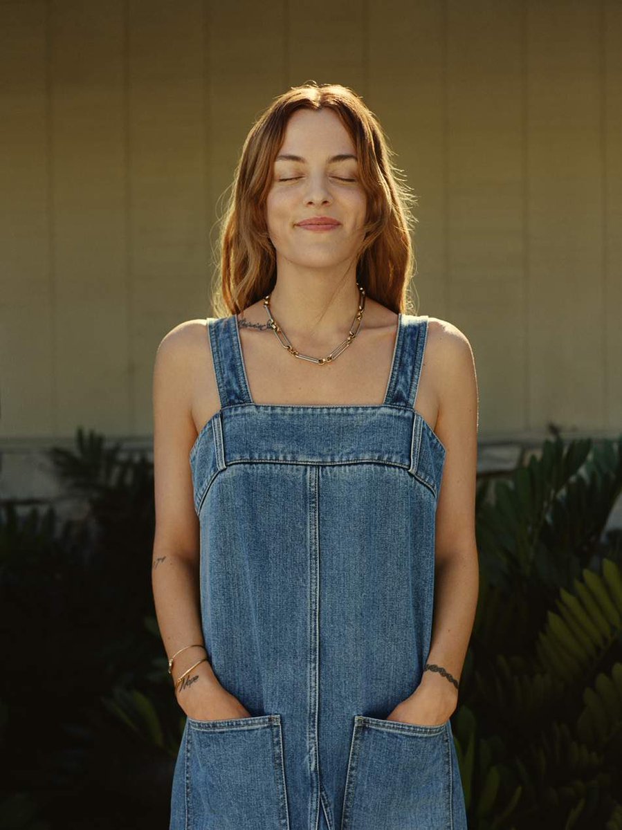 keougharchive's tweet photo. riley keough for porter magazine https://t.co/zUZ4pz0YRe
