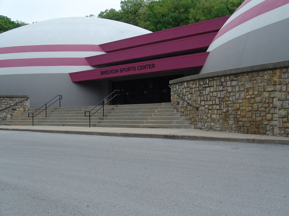 erikbergrud's tweet image. Back on the @ParkPirates M🏐 PA 🎤 tomorrow night! #ProtectTheBreck