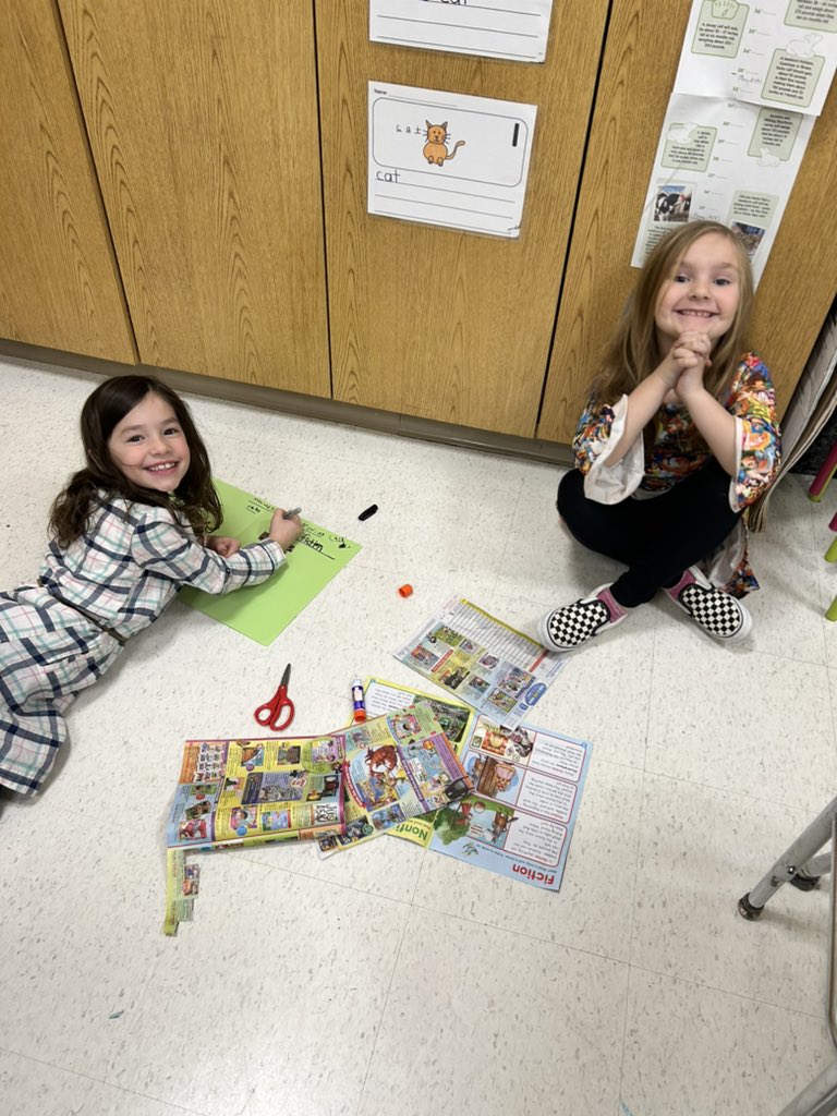 Mrs_Casaletto's tweet photo. We reviewed fiction and nonfiction today with partners! 📚@CCSPrincipal #ccspride #laceypop #firstgradeisthebestgrade https://t.co/Tiy0myKj9K