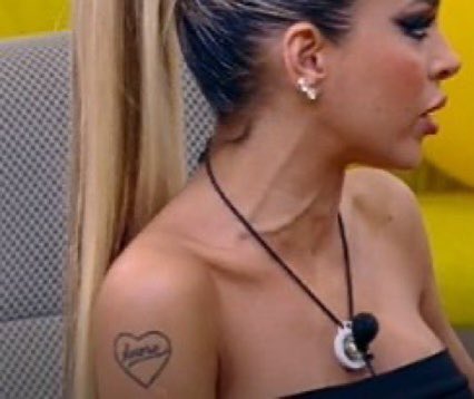 alissss02's tweet photo. differenze? Non credooo

TWINSSSSS👯👯👯👯👯👯
 #oriele https://t.co/i7asaKvlDa