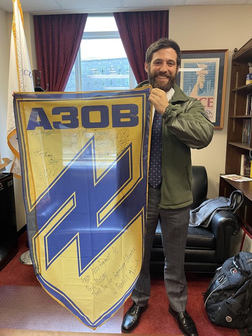 BugthaMimz tweet media