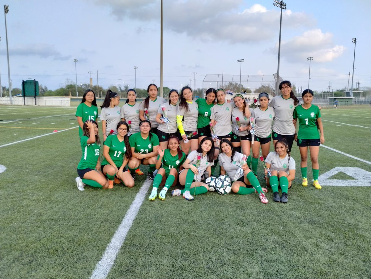 More picture from Senior Night 💚🤍
Once a Viking, Always a Viking !
<a href="/jpechsvikings/">Pace Vikings</a> <a href="/vikings_pace/">Pace Vikings Athletics</a>