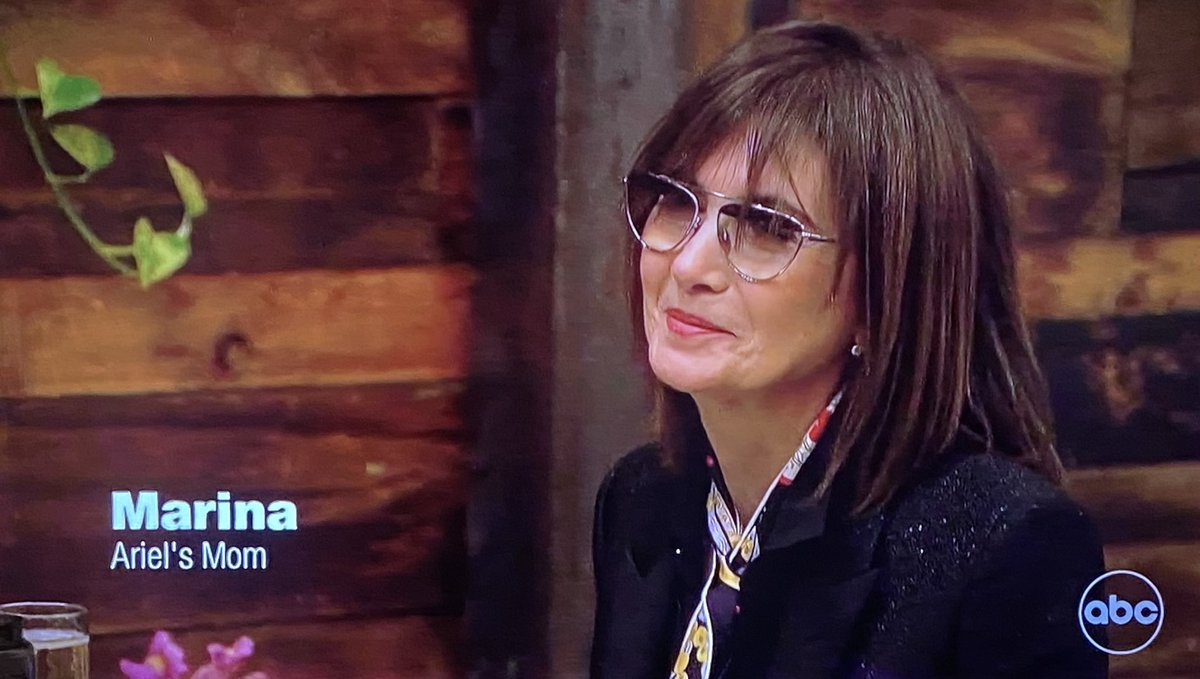 She is the moment. #TheBachelor