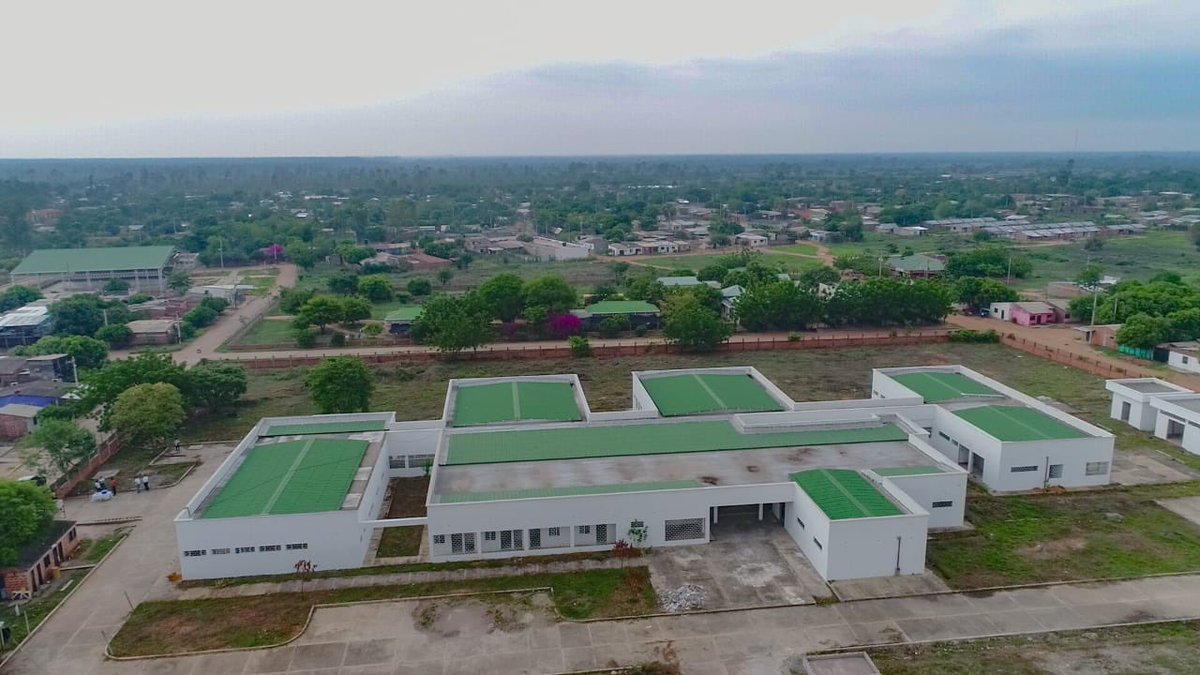 GobdelCesar's tweet photo. GobCesar asegura culminación del Hospital de La Loma, en El Paso. Se adjudicó ejecución de obras para concluir la construcción que estará listas en cuatro meses. https://t.co/5w4AdcX041
