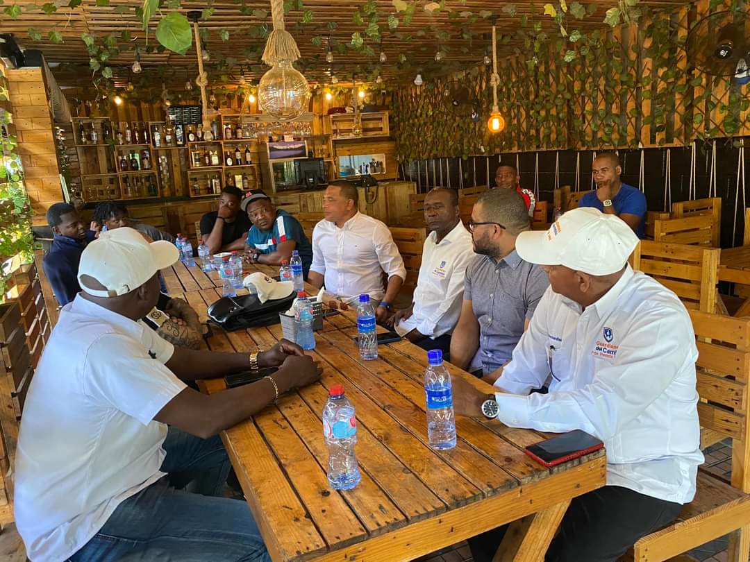 GuardianesSomos's tweet photo. Reunión en el municipio de Boca Chica con nuestro próximo regidor Carlos Tamayo, nuestro presidente municipal Carlos Rosendo, además de la compañía del candidato a Diputado por la circunscripción 3 Santiago Montero junto al Sr. Franklin Beltre y el sr.Gortier Rafael Angl��n. https://t.co/6m50sLhlr9