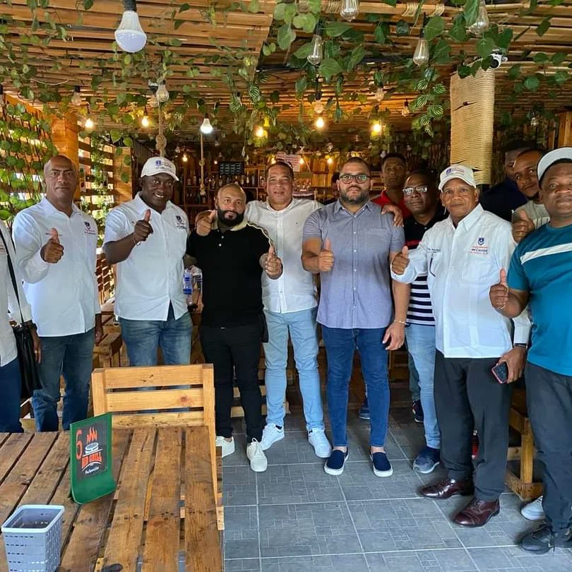 GuardianesSomos's tweet photo. Reunión en el municipio de Boca Chica con nuestro próximo regidor Carlos Tamayo, nuestro presidente municipal Carlos Rosendo, además de la compañía del candidato a Diputado por la circunscripción 3 Santiago Montero junto al Sr. Franklin Beltre y el sr.Gortier Rafael Angl��n. https://t.co/6m50sLhlr9