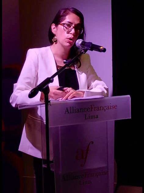 ViviendaEc's tweet photo. Nuestro programa principal es #CreamosVivienda, ejecutado a través de @CreamosVivienda, que promueve la mejora del hábitat con la realización de nuevas tipologías que se adaptan al clima en cada región y cuenta con la certificación internacional EDGE, ministra @gab_aguilera_ https://t.co/sykCOcbCJE