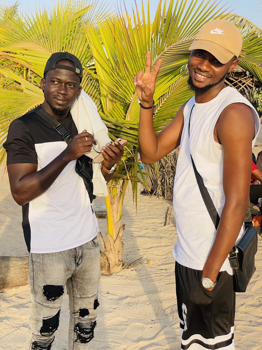 MlFadex's tweet photo. Funday with the brains. #TeamThinking 🏝️🏝️ https://t.co/XCH32ekWOO