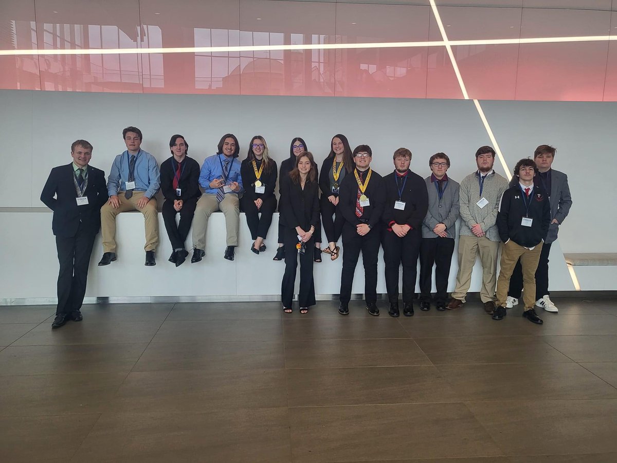 TriadDECA's tweet photo. Fun and Successful Weekend at States! Congrats to our Four Finalists Gracey, Hailey, Alyssa and Tucker! @Ohio_DECA @DECAInc https://t.co/dW8hGY1JVq
