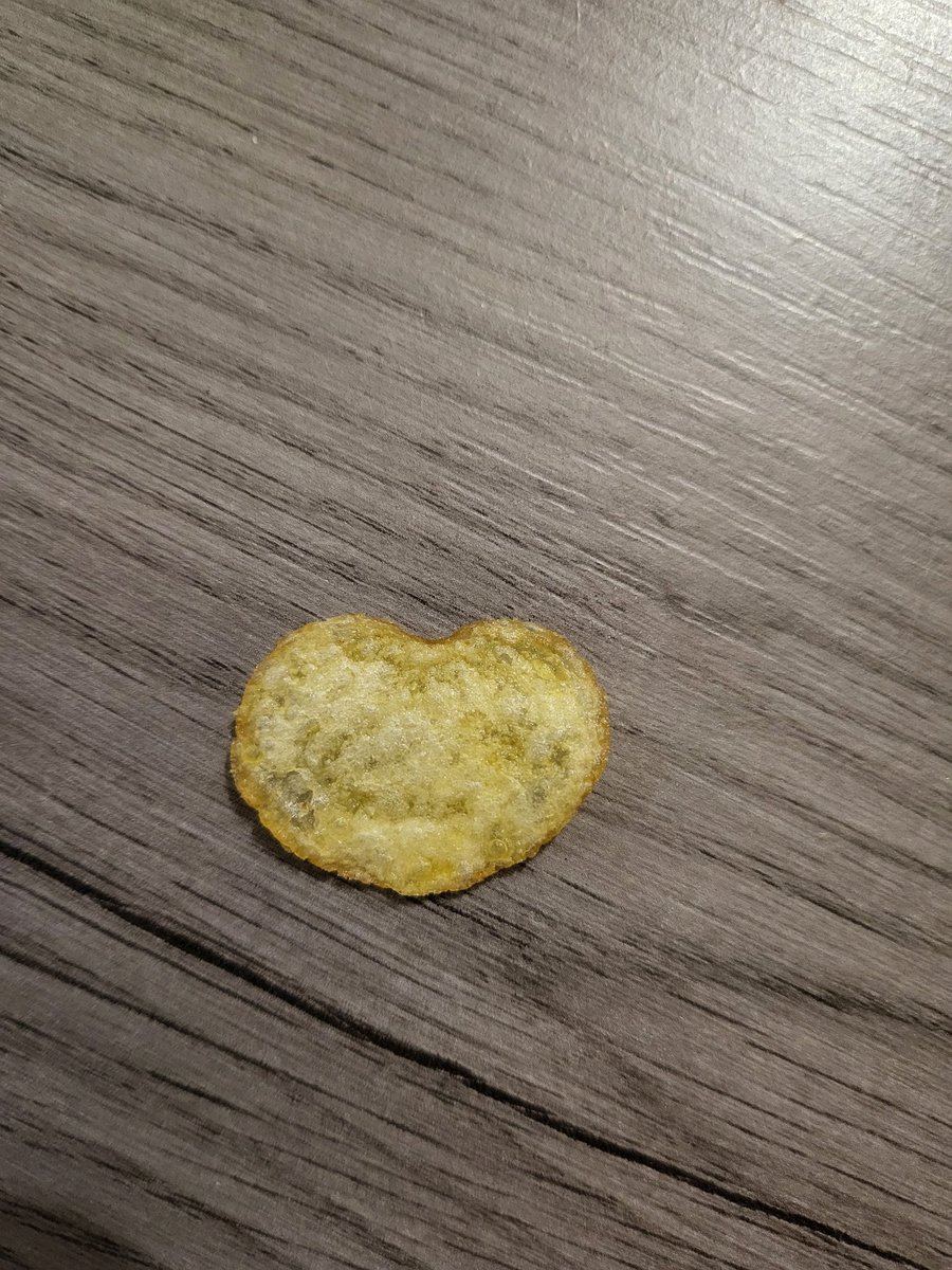 YeePeeDoo's tweet photo. @walkers_crisps #lovefromwalkers https://t.co/fJqS6ISWut