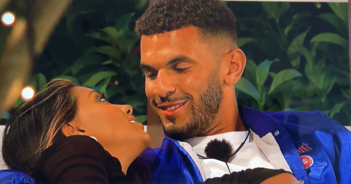 unamusedfrog's tweet photo. We haven’t truly beat fiat 500 since Amber. We need this #loveisland https://t.co/MCQrL5ICey