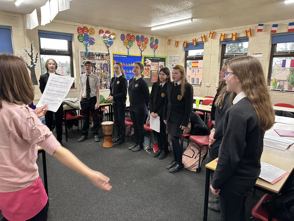 HowdenSchoolMFL's tweet photo. Amazing work from @HowdenSchool Chinese Choir today as they prepare for the concert with @HullConfucius in April #lotusflowers #drums #music #actionsong #singing #chinese New members will be able to join us after the Easter break. Speak to Miss Brownlee if you are interested. https://t.co/NHHDZ2s8oJ